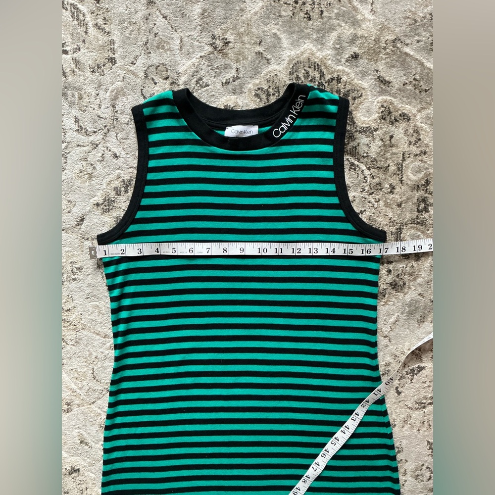 Cute CALVIN KLEIN casual dress๐๐ค๐ - Picture 9 of 10